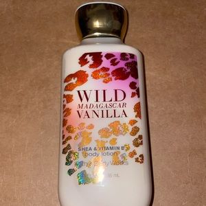 Bath and Body Works ~ Wild Madagascar Vanilla shea and vitamin e body lotion
